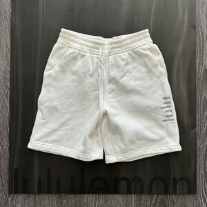 Lululemon Loungeful shorts 7” white graphic size 4